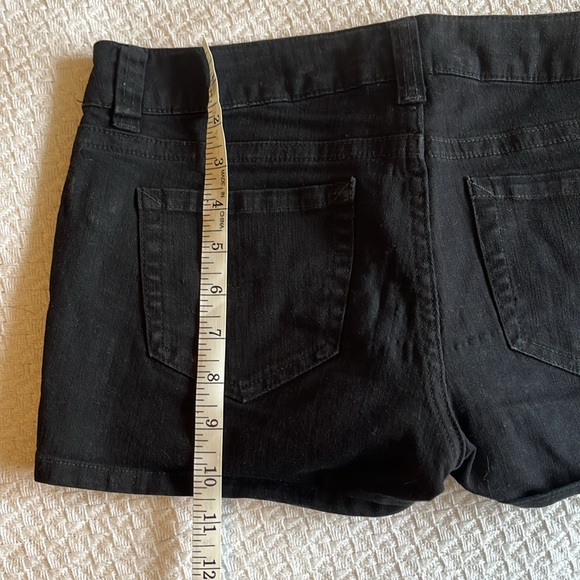 Black denim shorts - Picture 5 of 7